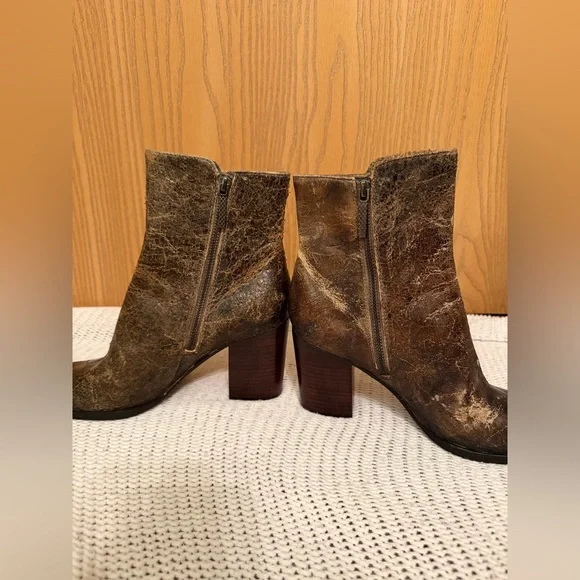 DONALD J. PLINER Vintage Distressed Cracked Calf Brown Ankle Boots Women’s 8.5 - Picture 6 of 9
